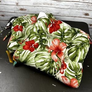 2 Sun Fiesta Hibiscus Pattern Tufted Outdoor Seat Cushions